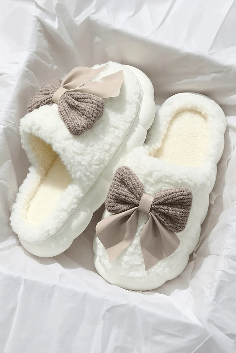 Bowknot Applique Plush Winter Slippers | US6-9.5: As shown / Standard / US8 (CN39)