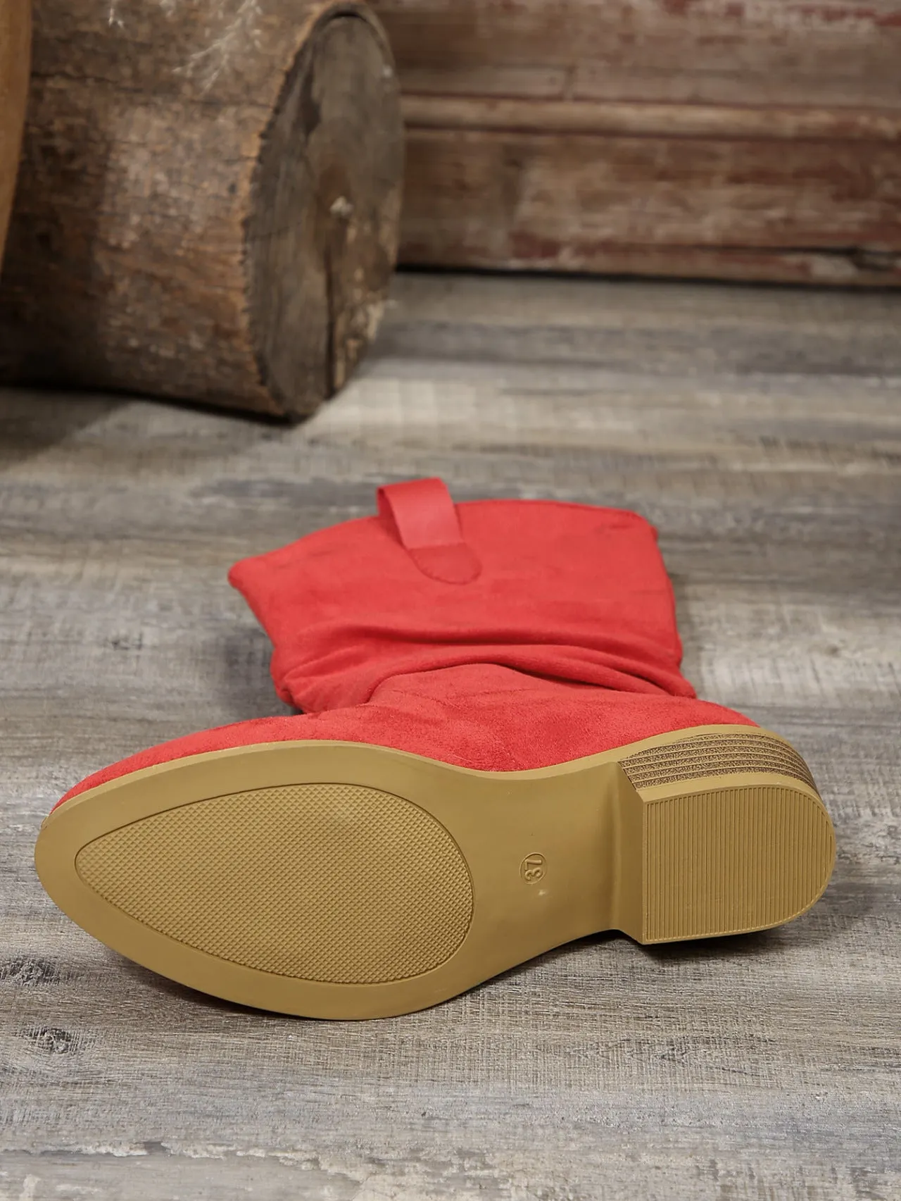 elveswallet Red suede pointed toe mid-calf shoes