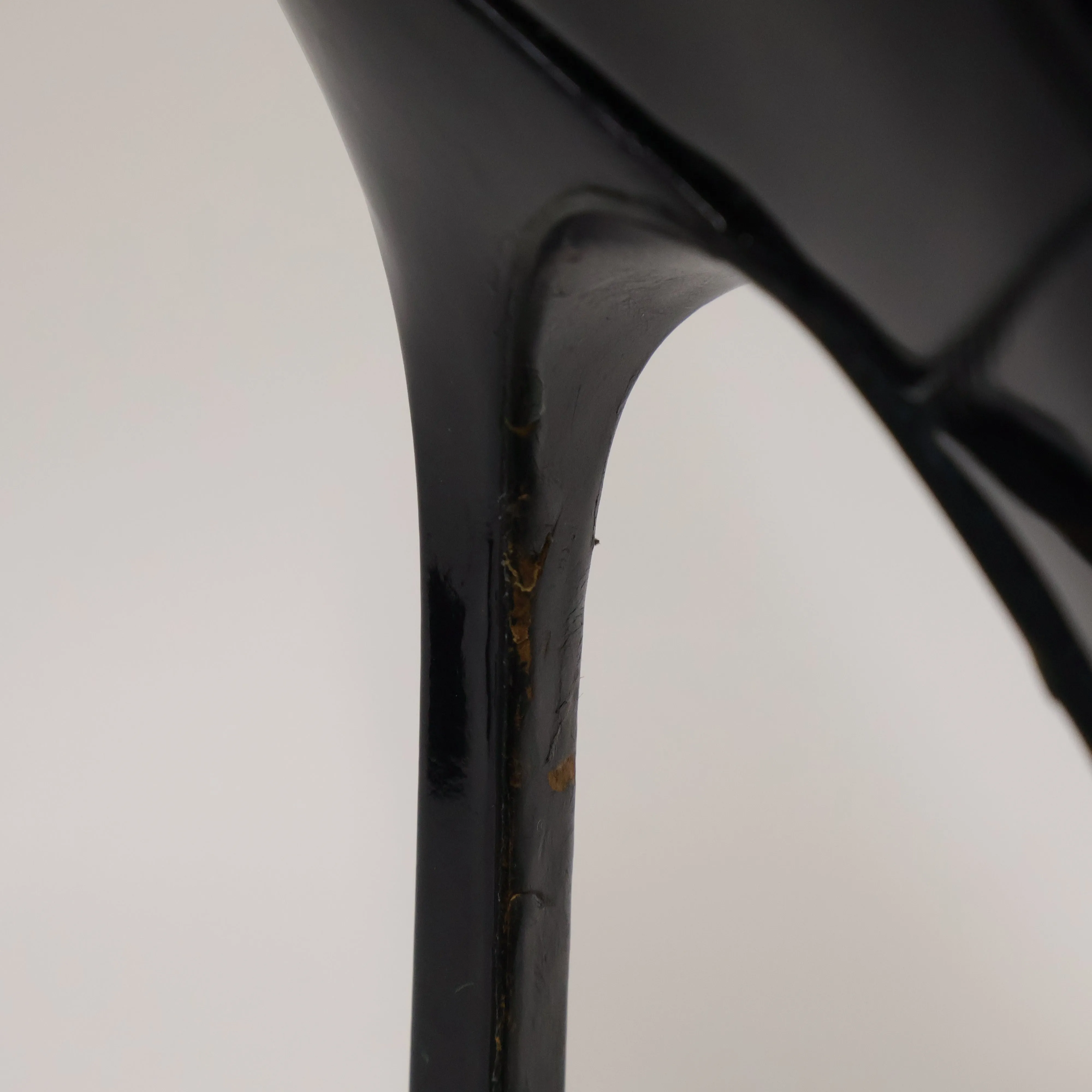 Saint Laurent Patent Tribtoo Black