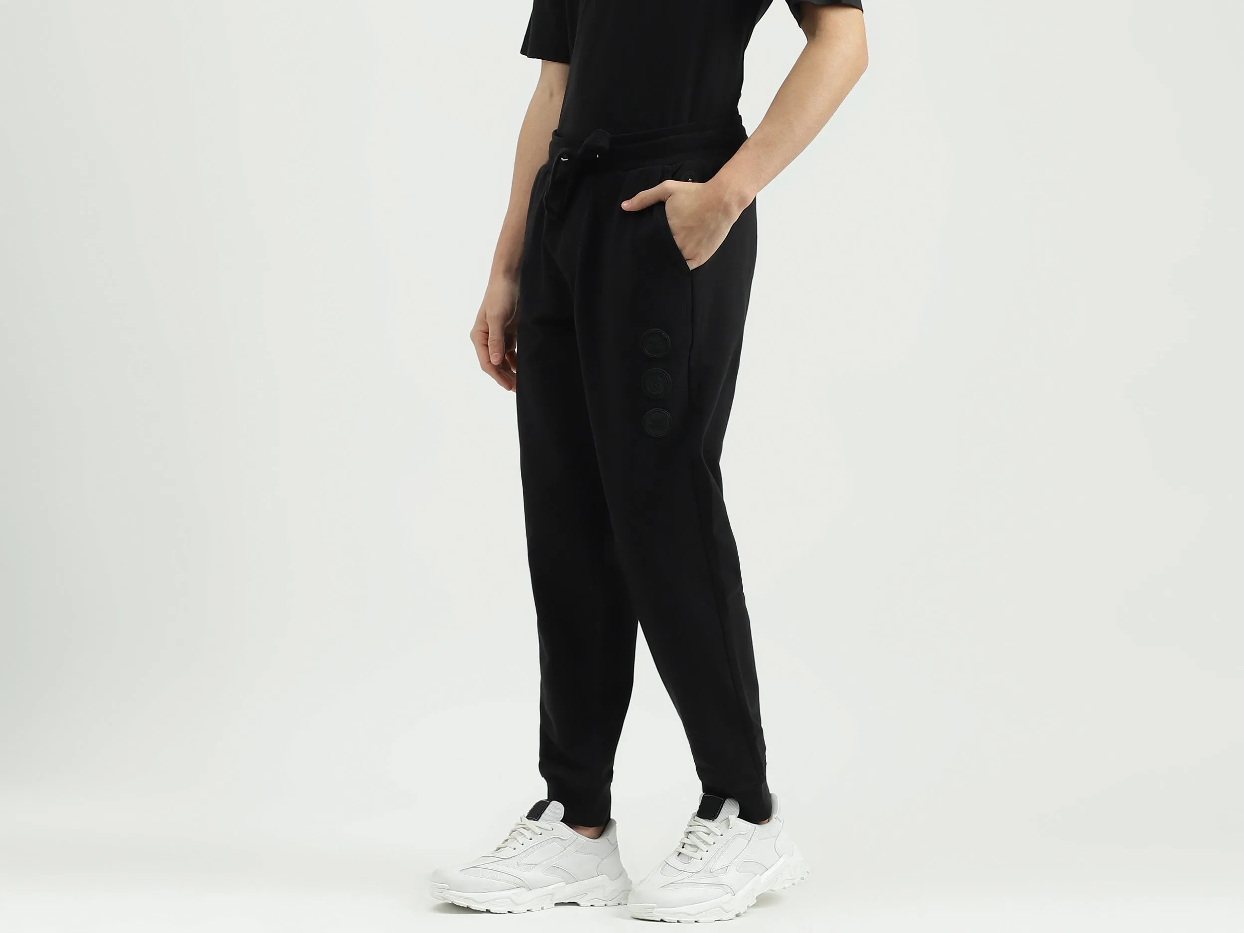 Solid Regular Fit Mid Waist Trackpants